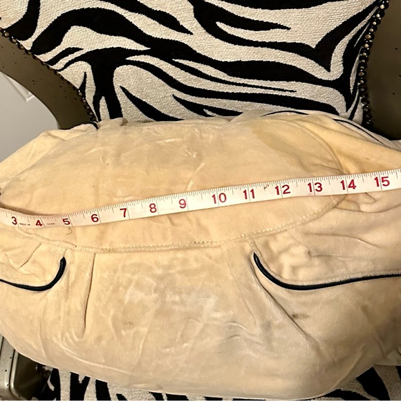 Stunning bling ivory velour juicy couture bag with huge bling bow keychain - Picture 13 of 14